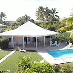 Villa Ti Bomb Et Villa Chadeck