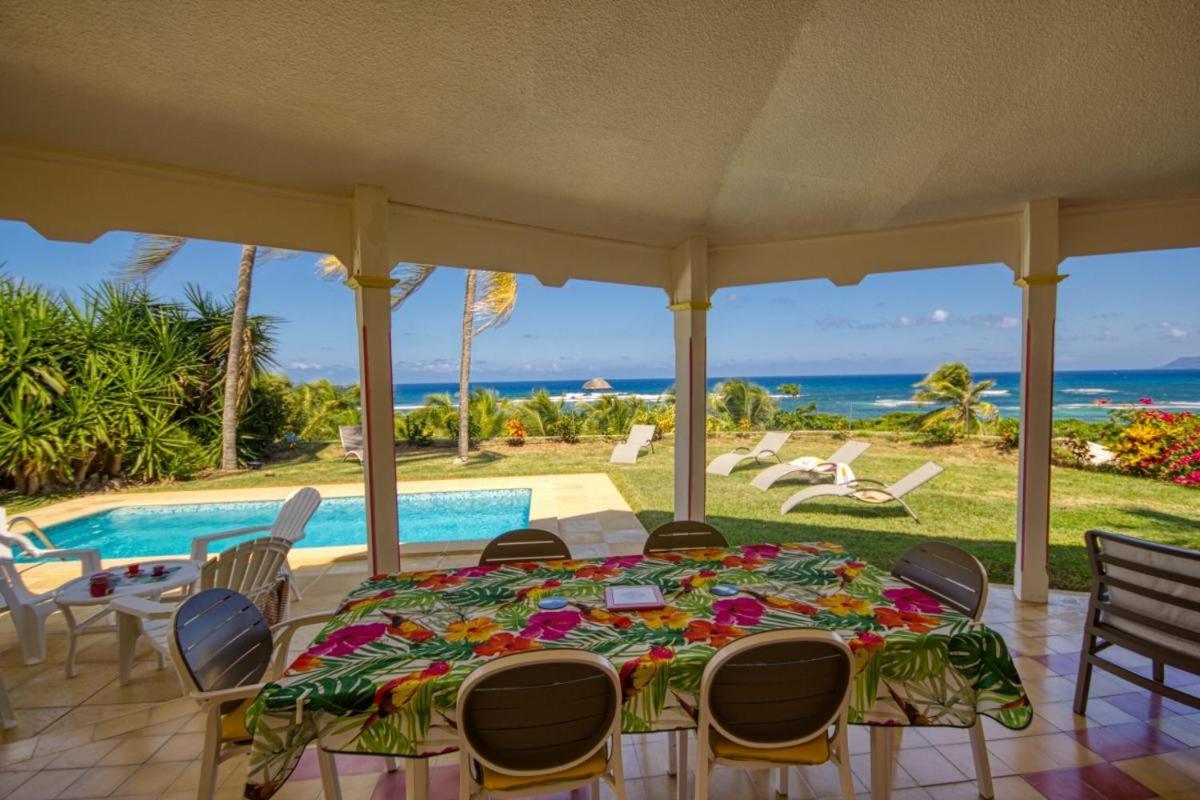 Ti Bomb Et Chadeck Villa